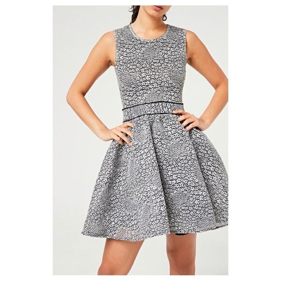 NWT Maje Reinatta Flared Jacquard Mini Dress Black White Sleeveless Sz M / 38 - Picture 4 of 7